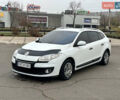 Белый Рено Меган, объемом двигателя 1.5 л и пробегом 231 тыс. км за 6800 $, фото 1 на Automoto.ua