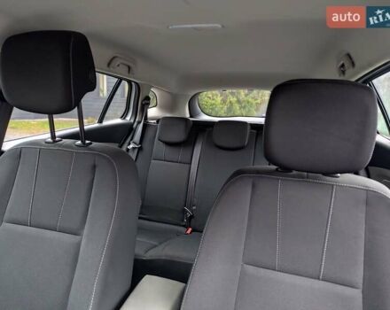 Белый Рено Меган, объемом двигателя 1.6 л и пробегом 57 тыс. км за 7750 $, фото 22 на Automoto.ua