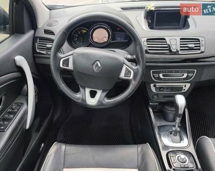 Белый Рено Меган, объемом двигателя 1.46 л и пробегом 266 тыс. км за 8000 $, фото 25 на Automoto.ua