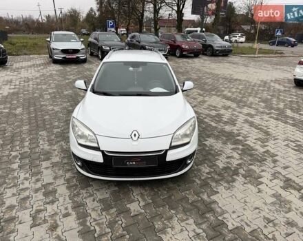 Белый Рено Меган, объемом двигателя 1.46 л и пробегом 306 тыс. км за 7200 $, фото 1 на Automoto.ua