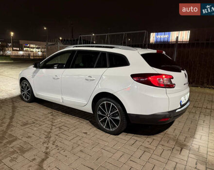 Білий Рено Меган, об'ємом двигуна 1.5 л та пробігом 298 тис. км за 7950 $, фото 6 на Automoto.ua