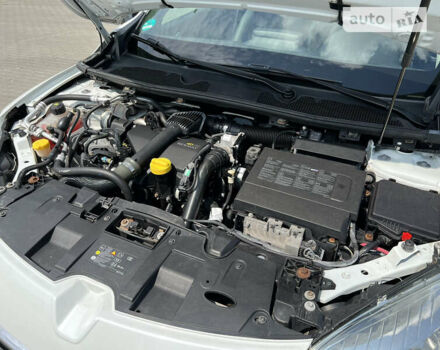 Білий Рено Меган, об'ємом двигуна 1.5 л та пробігом 236 тис. км за 8800 $, фото 38 на Automoto.ua