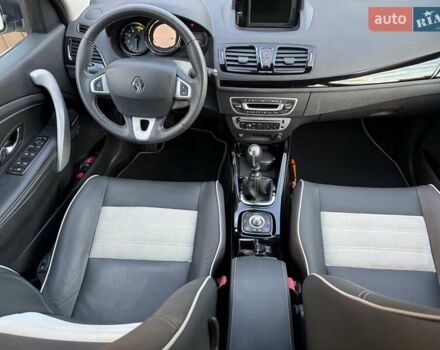 Белый Рено Меган, объемом двигателя 1.5 л и пробегом 225 тыс. км за 7699 $, фото 132 на Automoto.ua
