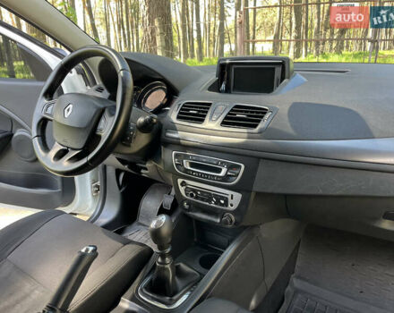 Білий Рено Меган, об'ємом двигуна 1.5 л та пробігом 210 тис. км за 6500 $, фото 25 на Automoto.ua