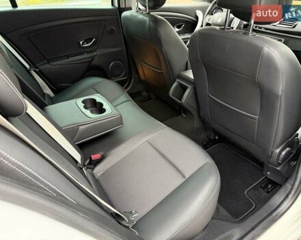 Білий Рено Меган, об'ємом двигуна 1.5 л та пробігом 228 тис. км за 8999 $, фото 142 на Automoto.ua