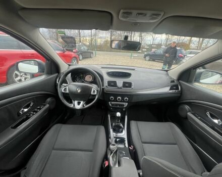 Белый Рено Меган, объемом двигателя 1.5 л и пробегом 255 тыс. км за 6599 $, фото 10 на Automoto.ua