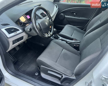 Білий Рено Меган, об'ємом двигуна 1.5 л та пробігом 95 тис. км за 6300 $, фото 7 на Automoto.ua