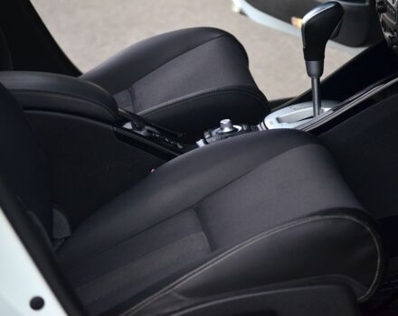 Белый Рено Меган, объемом двигателя 1.5 л и пробегом 162 тыс. км за 8555 $, фото 14 на Automoto.ua