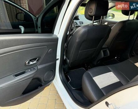 Белый Рено Меган, объемом двигателя 1.5 л и пробегом 225 тыс. км за 7699 $, фото 147 на Automoto.ua