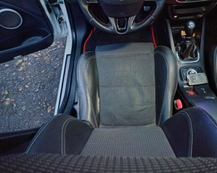 Білий Рено Меган, об'ємом двигуна 1.5 л та пробігом 261 тис. км за 7600 $, фото 16 на Automoto.ua