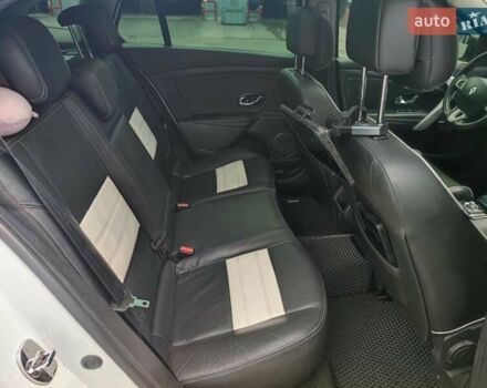 Белый Рено Меган, объемом двигателя 1.46 л и пробегом 266 тыс. км за 8000 $, фото 13 на Automoto.ua