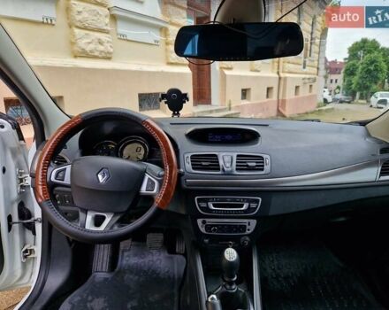 Белый Рено Меган, объемом двигателя 1.5 л и пробегом 244 тыс. км за 7600 $, фото 15 на Automoto.ua