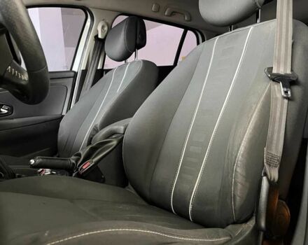 Белый Рено Меган, объемом двигателя 1.5 л и пробегом 256 тыс. км за 7350 $, фото 17 на Automoto.ua