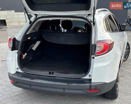 Білий Рено Меган, об'ємом двигуна 1.46 л та пробігом 260 тис. км за 7099 $, фото 5 на Automoto.ua