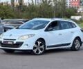 Белый Рено Меган, объемом двигателя 1.4 л и пробегом 250 тыс. км за 6300 $, фото 1 на Automoto.ua