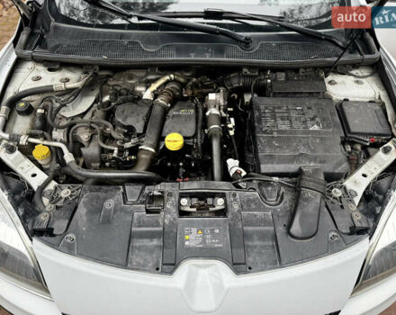 Білий Рено Меган, об'ємом двигуна 1.5 л та пробігом 260 тис. км за 8000 $, фото 29 на Automoto.ua