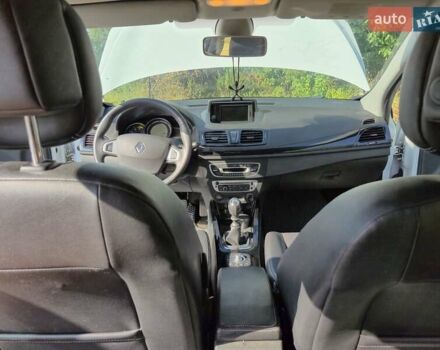 Білий Рено Меган, об'ємом двигуна 1.46 л та пробігом 270 тис. км за 8900 $, фото 19 на Automoto.ua