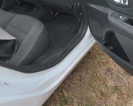 Белый Рено Меган, объемом двигателя 1.5 л и пробегом 200 тыс. км за 7600 $, фото 23 на Automoto.ua