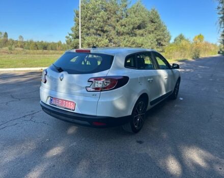 Белый Рено Меган, объемом двигателя 1.5 л и пробегом 3 тыс. км за 7200 $, фото 5 на Automoto.ua