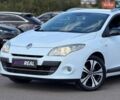 Белый Рено Меган, объемом двигателя 1.4 л и пробегом 250 тыс. км за 6300 $, фото 2 на Automoto.ua