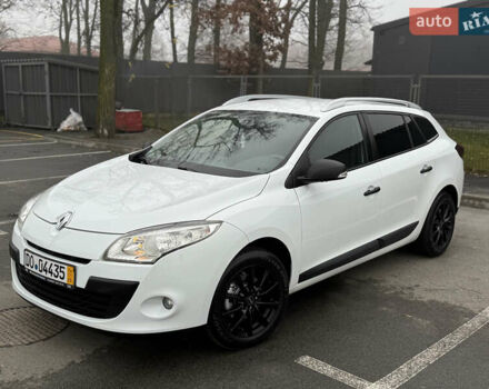 Білий Рено Меган, об'ємом двигуна 1.6 л та пробігом 235 тис. км за 7500 $, фото 3 на Automoto.ua