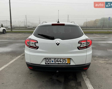Білий Рено Меган, об'ємом двигуна 1.6 л та пробігом 235 тис. км за 7500 $, фото 9 на Automoto.ua