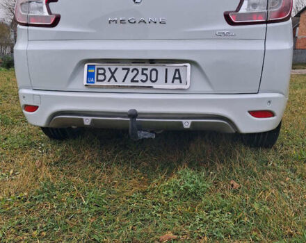 Белый Рено Меган, объемом двигателя 1.46 л и пробегом 220 тыс. км за 8950 $, фото 2 на Automoto.ua