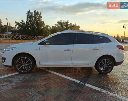 Белый Рено Меган, объемом двигателя 1.46 л и пробегом 240 тыс. км за 10300 $, фото 5 на Automoto.ua