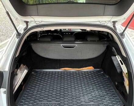 Рено Меган 2012 у Львові на Automoto.ua Білий Рено Меган, об'ємом двигуна 1.5 л та пробігом 304 тис. км за 8000 $, фото 13 на Automoto.ua