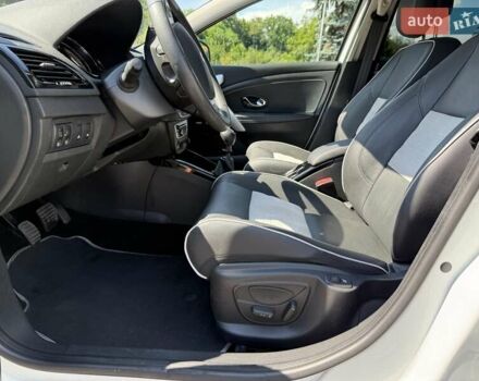 Белый Рено Меган, объемом двигателя 1.5 л и пробегом 225 тыс. км за 7699 $, фото 89 на Automoto.ua