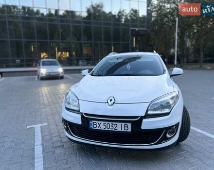 Белый Рено Меган, объемом двигателя 1.5 л и пробегом 260 тыс. км за 6999 $, фото 5 на Automoto.ua