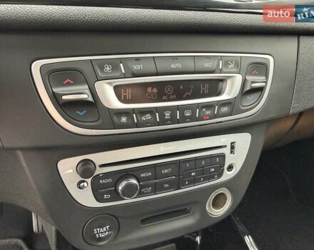 Білий Рено Меган, об'ємом двигуна 1.5 л та пробігом 228 тис. км за 8999 $, фото 110 на Automoto.ua