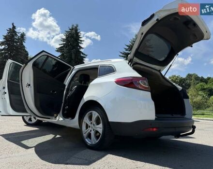 Белый Рено Меган, объемом двигателя 1.5 л и пробегом 225 тыс. км за 7699 $, фото 68 на Automoto.ua