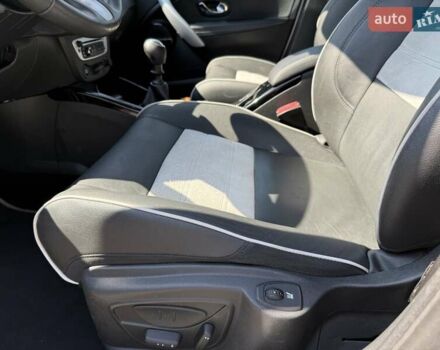 Белый Рено Меган, объемом двигателя 1.5 л и пробегом 225 тыс. км за 7699 $, фото 100 на Automoto.ua