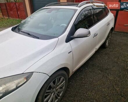 Білий Рено Меган, об'ємом двигуна 1.46 л та пробігом 327 тис. км за 8000 $, фото 1 на Automoto.ua