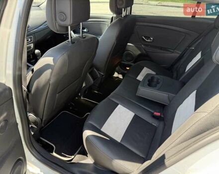 Белый Рено Меган, объемом двигателя 1.5 л и пробегом 225 тыс. км за 7699 $, фото 87 на Automoto.ua