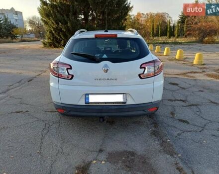 Белый Рено Меган, объемом двигателя 1.5 л и пробегом 271 тыс. км за 8000 $, фото 1 на Automoto.ua