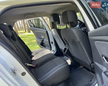 Білий Рено Меган, об'ємом двигуна 1.5 л та пробігом 210 тис. км за 6200 $, фото 22 на Automoto.ua