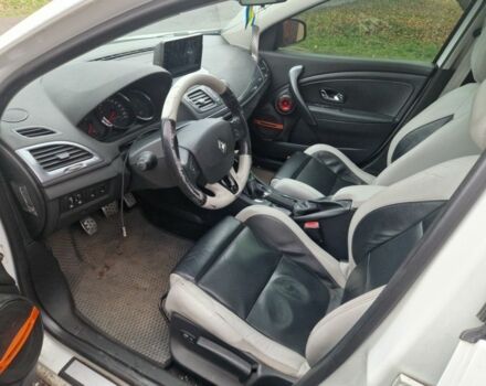 Белый Рено Меган, объемом двигателя 1.5 л и пробегом 327 тыс. км за 8000 $, фото 7 на Automoto.ua