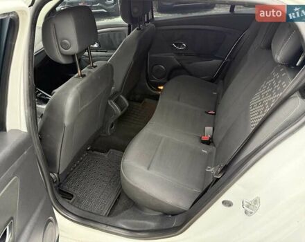 Белый Рено Меган, объемом двигателя 1.46 л и пробегом 306 тыс. км за 7200 $, фото 20 на Automoto.ua