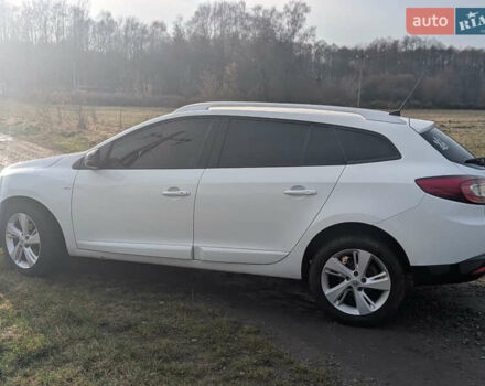Білий Рено Меган, об'ємом двигуна 1.46 л та пробігом 261 тис. км за 7800 $, фото 13 на Automoto.ua