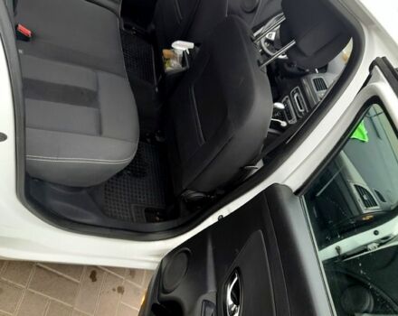 Белый Рено Меган, объемом двигателя 1.5 л и пробегом 301 тыс. км за 7550 $, фото 6 на Automoto.ua