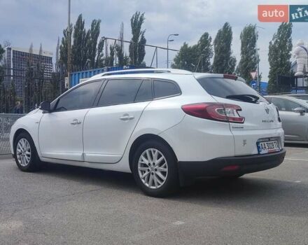 Белый Рено Меган, объемом двигателя 1.46 л и пробегом 266 тыс. км за 8000 $, фото 1 на Automoto.ua