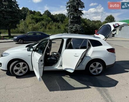 Белый Рено Меган, объемом двигателя 1.5 л и пробегом 225 тыс. км за 7699 $, фото 71 на Automoto.ua