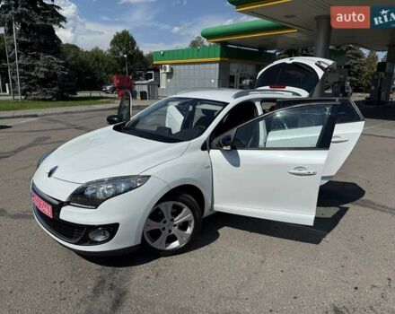 Белый Рено Меган, объемом двигателя 1.5 л и пробегом 225 тыс. км за 7699 $, фото 74 на Automoto.ua