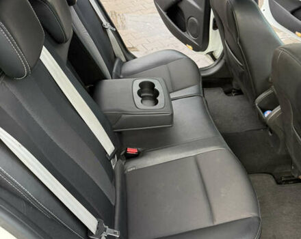 Білий Рено Меган, об'ємом двигуна 1.46 л та пробігом 309 тис. км за 7750 $, фото 7 на Automoto.ua