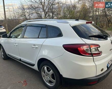 Белый Рено Меган, объемом двигателя 1.5 л и пробегом 310 тыс. км за 8300 $, фото 6 на Automoto.ua