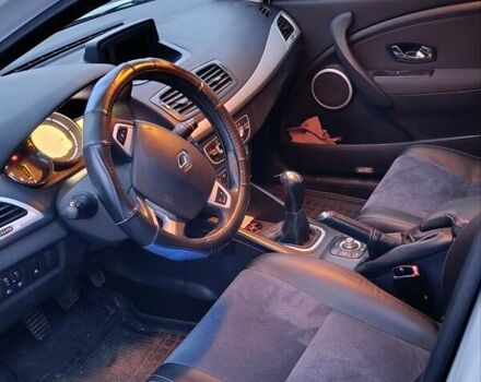 Білий Рено Меган, об'ємом двигуна 1.46 л та пробігом 410 тис. км за 7000 $, фото 4 на Automoto.ua