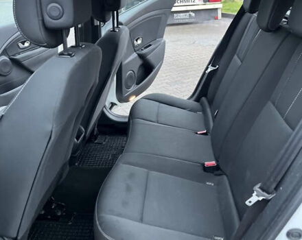 Білий Рено Меган, об'ємом двигуна 1.5 л та пробігом 250 тис. км за 7900 $, фото 12 на Automoto.ua