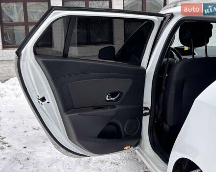 Білий Рено Меган, об'ємом двигуна 1.46 л та пробігом 265 тис. км за 6990 $, фото 49 на Automoto.ua